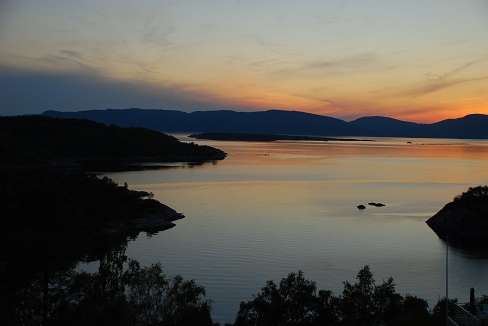 Utsikt mot Nedstrandsfjorden